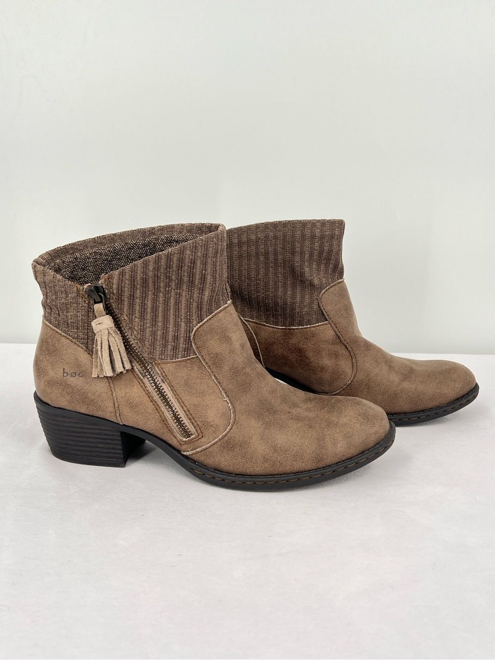 b.o.c. Born Bendell Taupe Faux Leather Knit Collar Tassel Ankle Booties 9M